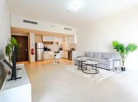 Reem Island Modern 1BR Pool, Gym, City View