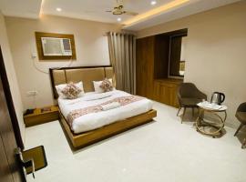 Hotel Sehej Continental At Karol Bagh，新德里的飯店