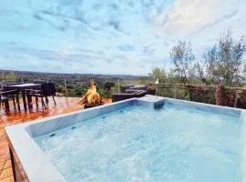 Rahal Luxury- Panoramic Hot tub & Infinity Pool