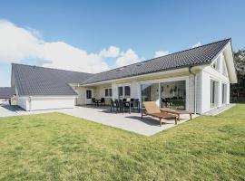 Nordseehaus für Gruppen - hell, modern, komfortabel, ξενοδοχείο σε Dagebull