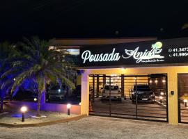 Pousada Anjos - à 2 quadras do mar, hotel in Matinhos