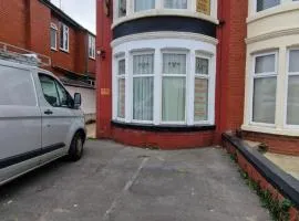 Park Road Guest House - Room To Rent On Park Road in Blackpool FY1 4ET