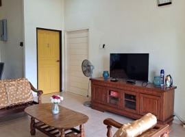 Megat Homestay, hotel in Pasir Mas