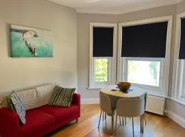Sandown Seaside apartment First Floor Kasala