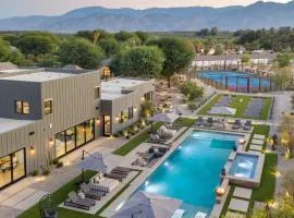 8BDR Villa TennisPickleball Golf Green Pool House Gym Bar Mesquite38