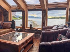 Lovely Apartment In Kvalsund With Sauna, hotel in Kvalsund