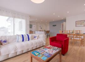 Villa au coeur de Mézériat, hotel i Mézériat