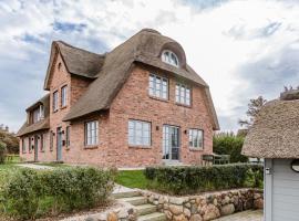Haus Deichblick 1, hotel em Dunsum