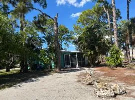 Sea Turtle - Fresh Spacious Cottage W&D Kit 1.3 Mi to Beach