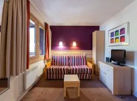 Appartement avec balcon, parking, proche centre La Plagne - FR-1-351-249