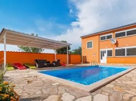 House Stari put with Pool