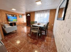 Casa Refugio Austral, hasta 6 personas, cerca Mall Pionero, Zona Franca y Centro, casa de campo em Punta Arenas