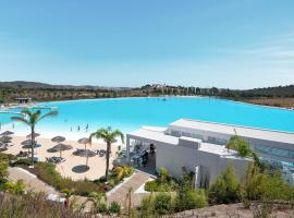 Alcazaba Lagoon Luxury Retreat, hotel in Estepona