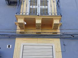 Tri-na-krì-a, Hotel in Catania