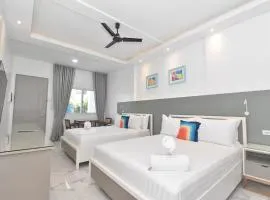 Cozy 2-3 Pax Room w Kitchen Station
