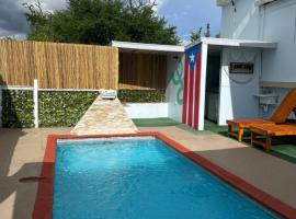 Cabanas Playa Santa/ Apto. A/ Swimming Pool/ Pool Table/ WIFI/ 3 min Beaches, hotel i Guanica
