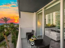 Modern Hollywood Beach Escape - City Views