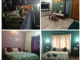 Nature Chirps holiday home, hotel en Somvārpet