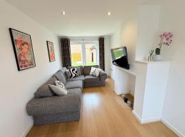 Randall House, hotel i Wootton