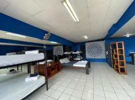Beach Studio for 6 - AC - WiFi - Parking