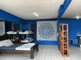 Beach Studio for 6 - AC - WiFi - Parking