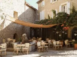 Le Moulin, Lourmarin, a Beaumier Hotel