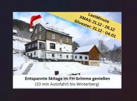 Ferienhaus Grimme - 350m2, 18 Betten - mit Indoorspielplatz, Pool, großer Terrasse, Grill, Sauna, Kicker, Dart, uvm - ideal für Familien