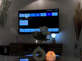 Elegant studio next to the boulevard