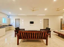 HOMESTAY NEAR AlRPORT - 3BHK , 1 BHK AND STUDIO