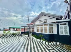 Yepplo Holiday Home - Traditional 2BHK Wooden House - Laban, Shillong