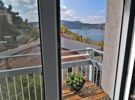 Aprilia Luxury Suites
