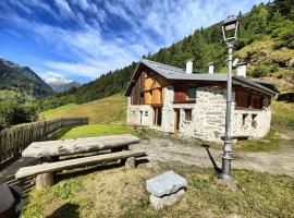 Baita del Tonego - 10 minutes from the ski slopes, hotel a Vermiglio