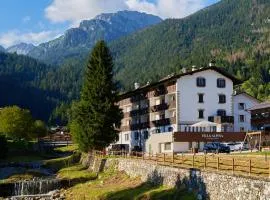Villa Alpina Hotel