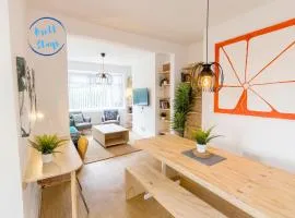 Stunning Stay - Fast Wi-Fi - Garden - Walk to Town