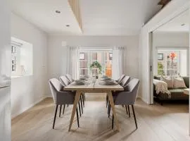 Central loft apartment, with a view from the roof terrace