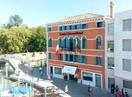 Hotel Santa Chiara