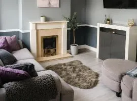 Great for Contractors and Families 3BedHouse with FreeParking