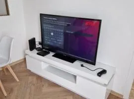 La parenthèse, apartment with balcony