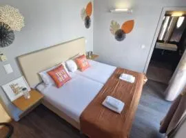 Blue Orange Porto Apart