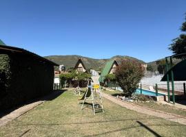 Caba&ntilde;as Pindahue - Alojamiento Huilen, H&uuml;tte in Villa Carlos Paz
