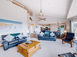 Hilltop Hideaway - Legacy 401AB, hotell i Big White