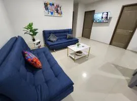 Downtown Durango, Ground Floor, Spacious and Comfortable Apartment