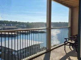 Waterfront Balcony! Condo on Lake of the Ozarks