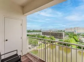 Cozy Apartment at The Point