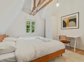 Charming Apartment in Historic Pafendall