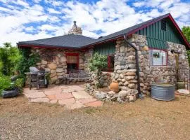 Rockhouse Retreat 1-br Housetimeless Dcortrails