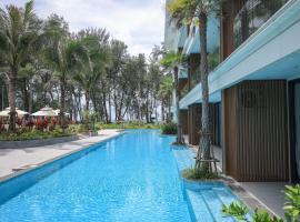 Sunshine Beach Resort Phuket, hotel in Layan Beach