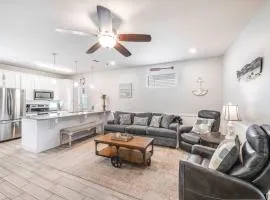 Serenity Min to Beach Resort Pool & Waterslide