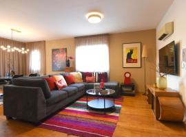 Cosy Haven Apartment - Your Home Away from Home, ξενοδοχείο σε Strovolos