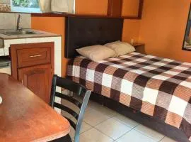 Hostal casa de los delfines